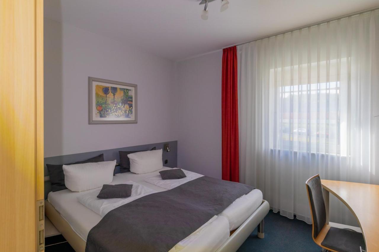 Business Vital Hotel Am Rennsteig Suhl Exterior photo